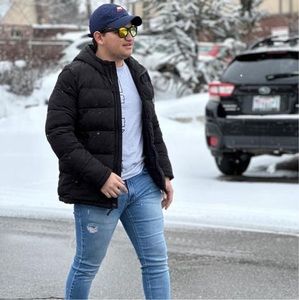 Meet your Posher, Kenneth